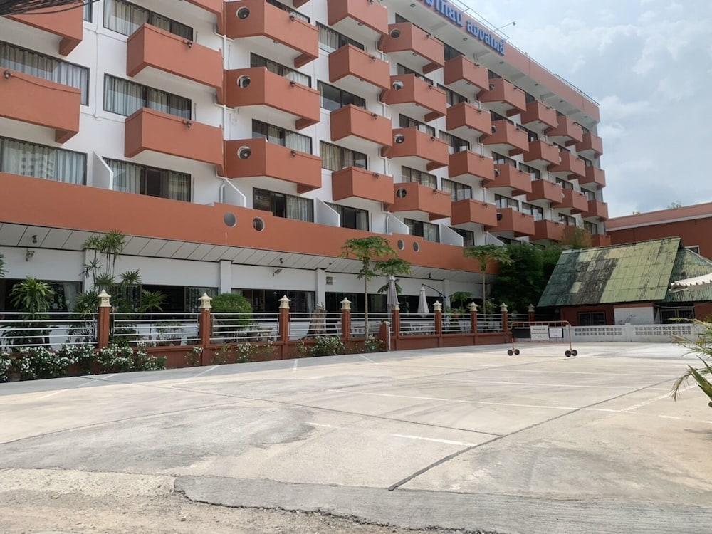 Jomtien Longstay Hotel - Sha Plus Certified Eksteriør billede